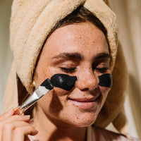 CLARIFYING MASK | Verfeinertes Hautbild dank 2% BHA