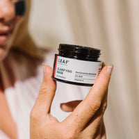 CLARIFYING MASK | Verfeinertes Hautbild dank 2% BHA